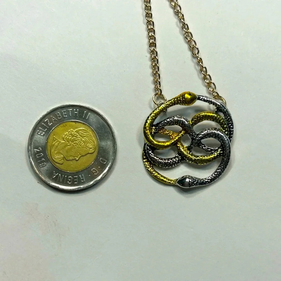 The Neverending  Story - Auryn Pendant 🐍 - Picture 5 of 7